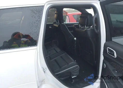 2020 Jeep Grand Cherokee Summit 4X4 z USA, uszkodzony, nr VIN 1C4RJFJT5LC313225